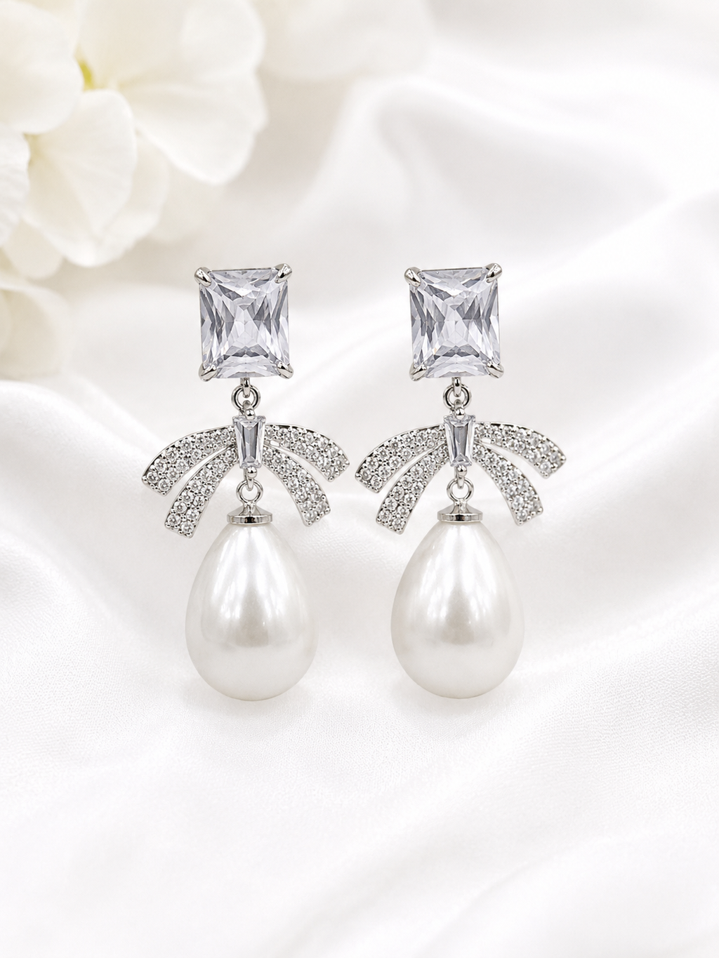 Luxury Pearl Bow Drop Earrings