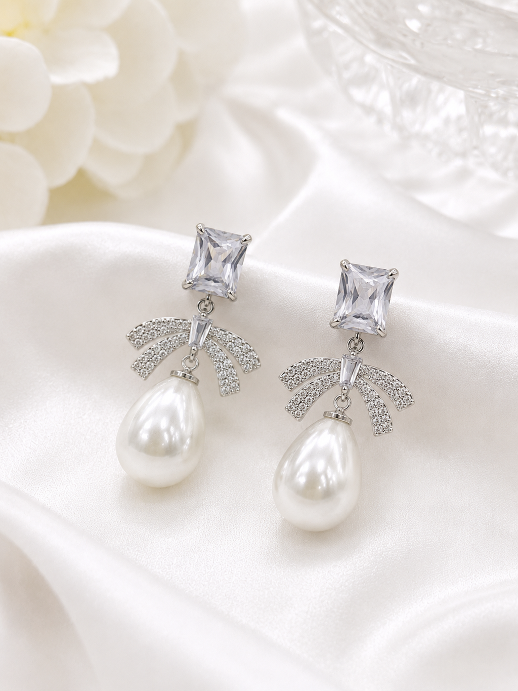Luxury Pearl Bow Drop Earrings